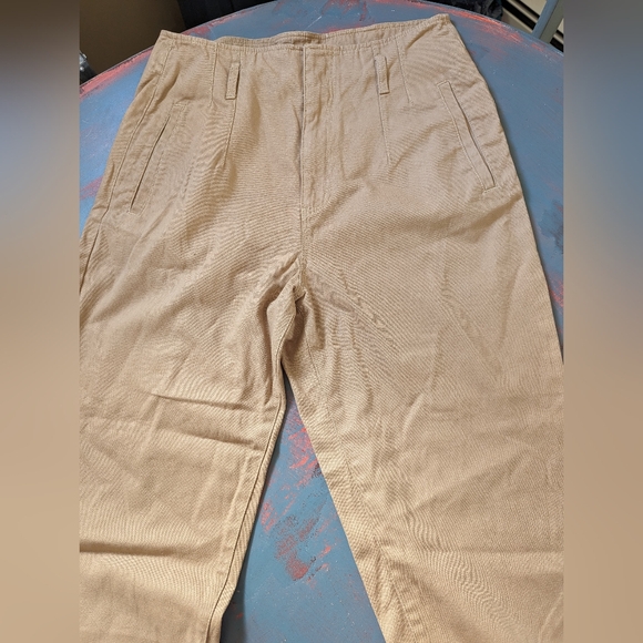 Highwaist Cargo Pants - Picture 2 of 9